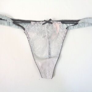 VICTORIA'S SECRET DREAM ANGELS LIGHT BLUE & POLKA DOTS V-STRING PANTY